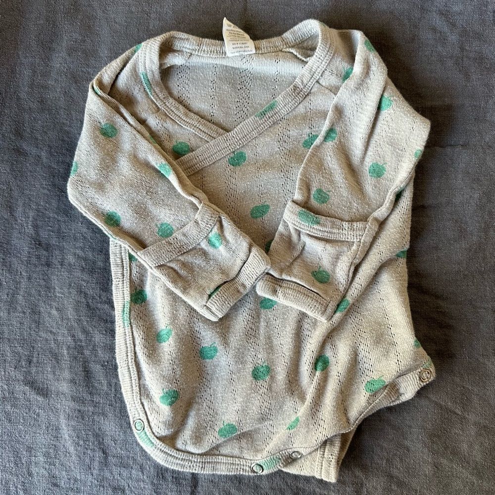 Kate Quinn Organic Cotton Kimono Onesie with Apples